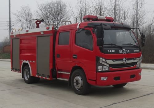 國(guó)六東風(fēng)大多利卡5噸水罐消防車(chē)